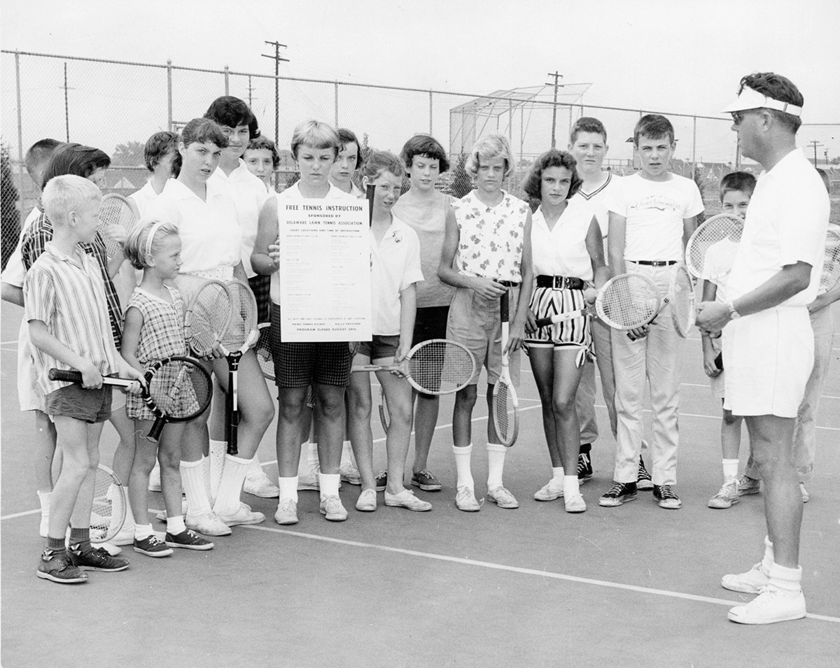Tennis class with children